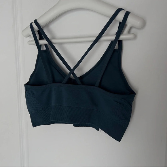 New balance  sports bra size XL - Picture 4 of 5